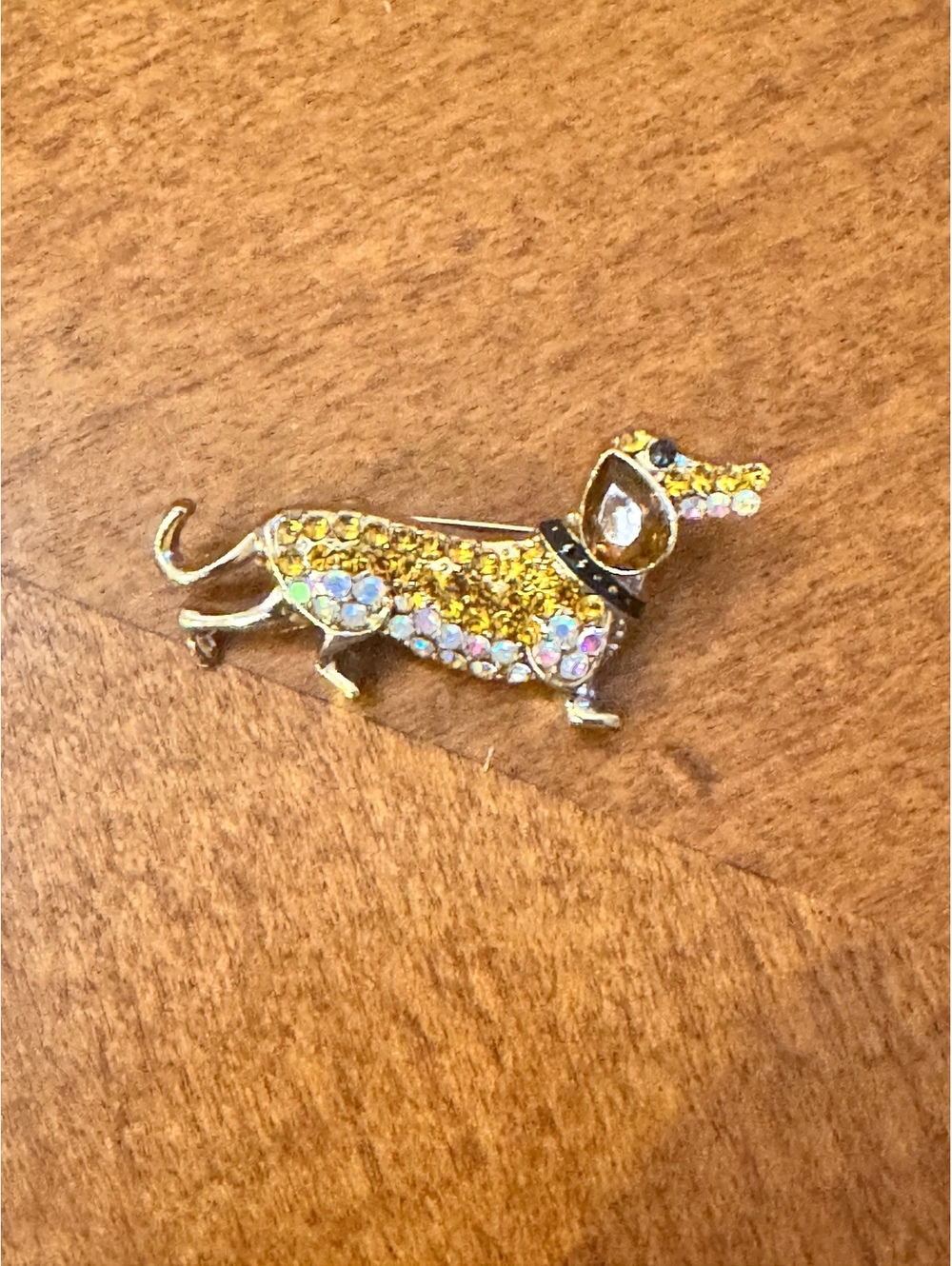 Gold Tone Dachshund Dog Brooch with Rhinestones 538
